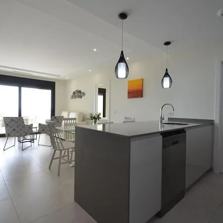 Ocean Excellent & Solmares Apartament *